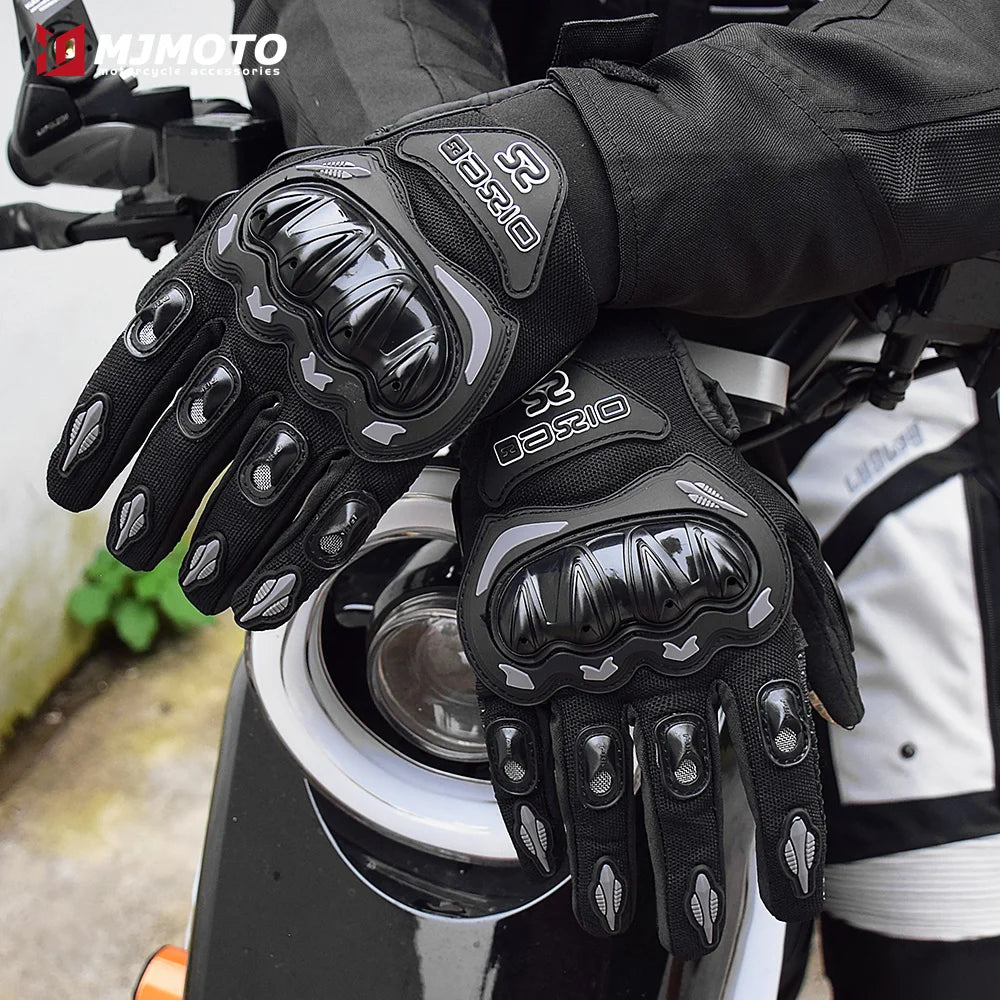 Warm, Windproof, and Waterproof Motorcycle Gloves